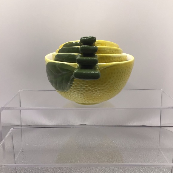 Nesting Measure Cups, Lemons, 4 Total - Picture 12 of 16